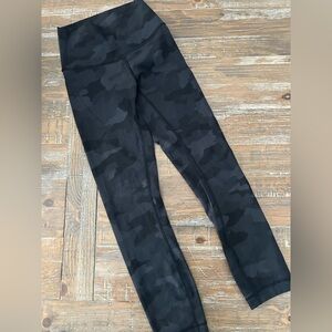 Lululemon Wunder Under High Rise crop 23”